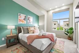 Pet-Friendly Townhouse w/ Garage, Near DIA & - Image 4