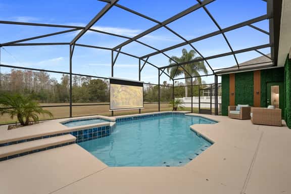 Davenport Dream: Avatar Theater & Pool Oasis - Image 1