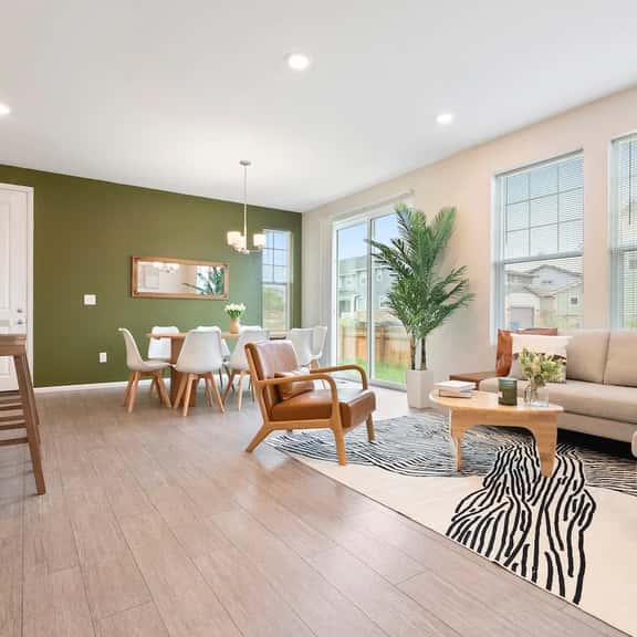 Executive Aurora Townhome | Office • DIA • Gaylord - Image 1