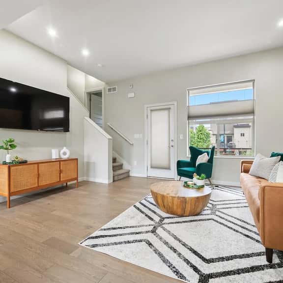 Pet-Friendly Townhouse w/ Garage, Near DIA & - Image 1