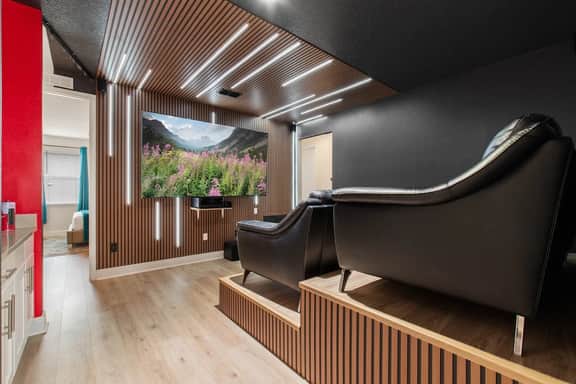 Luxury Villa: Heated Pool, Spa & Private Theater - Image 2