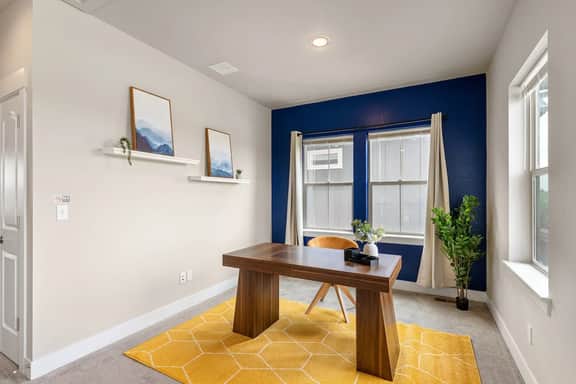 Central Park Townhouse w/ Garage, Fast WiFi, - Image 5